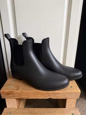 Sam Edelman Black Chelsea-Style Rain Boots